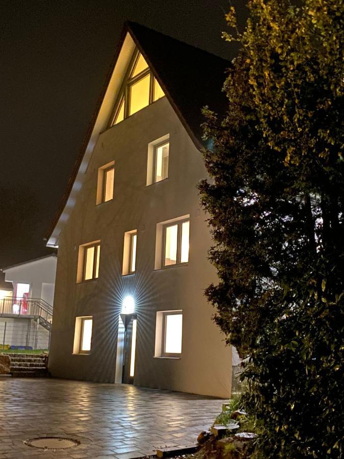 Helle, Grosszuegige Ferienwohnung Fuer 2 - 3 Personen Mit Parkplatz + E-Ladestation In Buchholz, Nordheide بوخهولتس إن در نوردهايده المظهر الخارجي الصورة